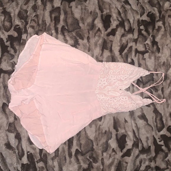 Light pink open back romper - Picture 1 of 3